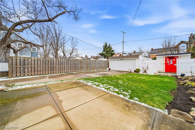 94 E 217th Street, Euclid, OH 44123