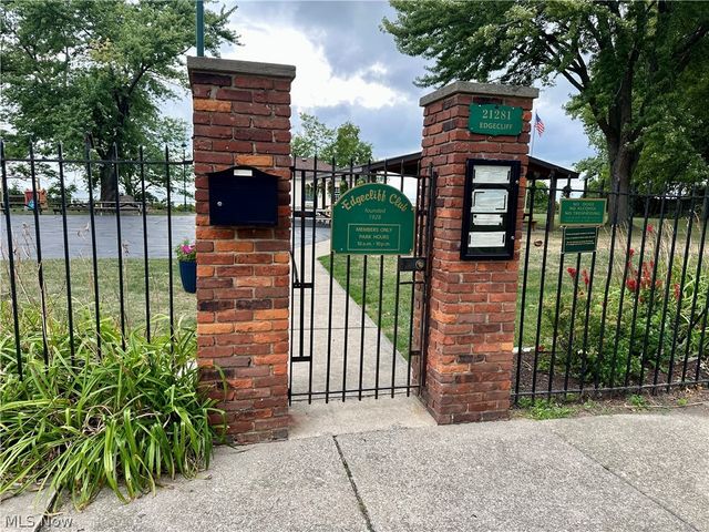 94 E 217th Street, Euclid, OH 44123