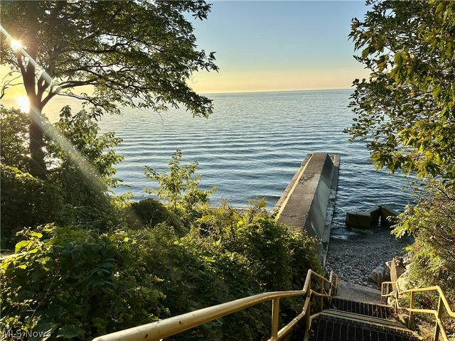 94 E 217th Street, Euclid, OH 44123