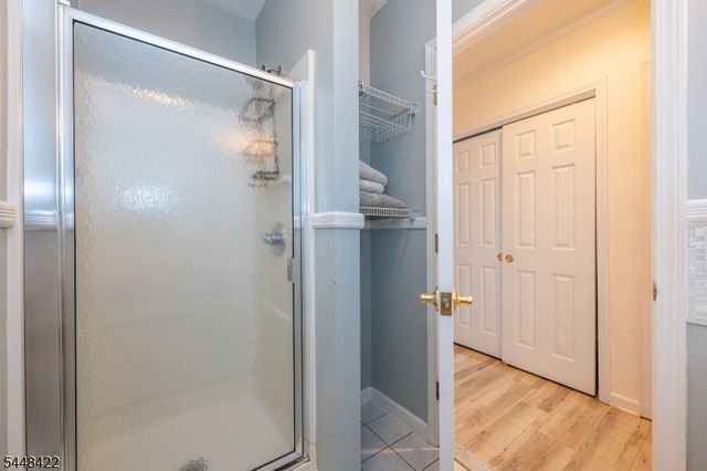 38 Oneida Ave, Hopatcong Boro, NJ 07843