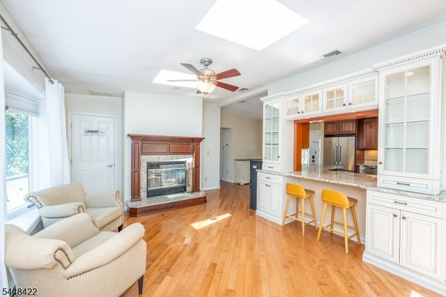 38 Oneida Ave, Hopatcong Boro, NJ 07843