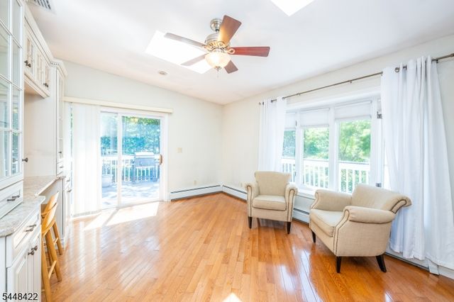 38 Oneida Ave, Hopatcong Boro, NJ 07843