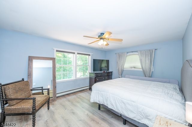 38 Oneida Ave, Hopatcong Boro, NJ 07843