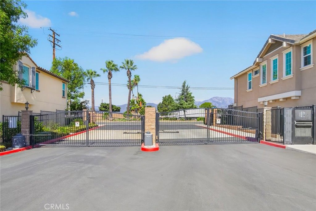 4986 Aldina, Montclair, CA 91763 — exterior