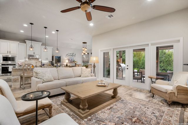 193 AUTUMN RDG, Boerne, TX 78006
