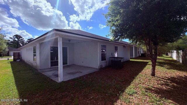 5462 VILLAGE POND Court, Jacksonville, FL 32210