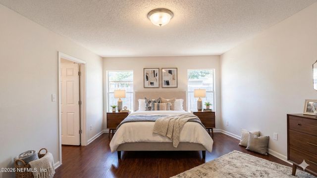 5462 VILLAGE POND Court, Jacksonville, FL 32210