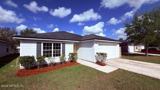5462 VILLAGE POND Court, Jacksonville, FL 32210