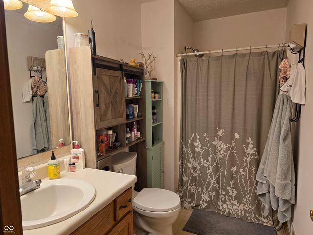 3393 W Sunset Drive N, Greenfield, IN 46140