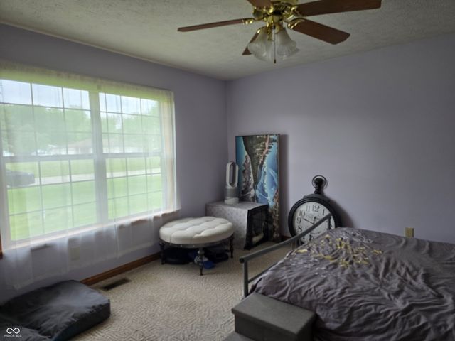 3393 W Sunset Drive N, Greenfield, IN 46140