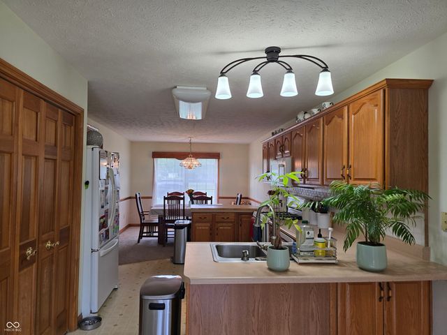 3393 W Sunset Drive N, Greenfield, IN 46140