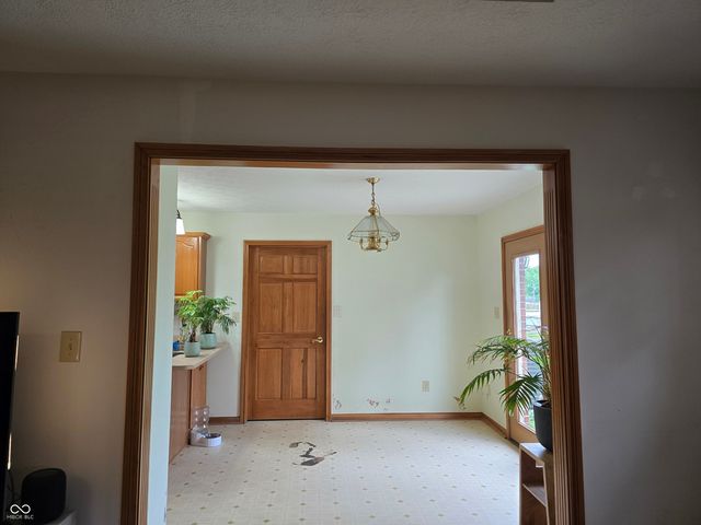 3393 W Sunset Drive N, Greenfield, IN 46140