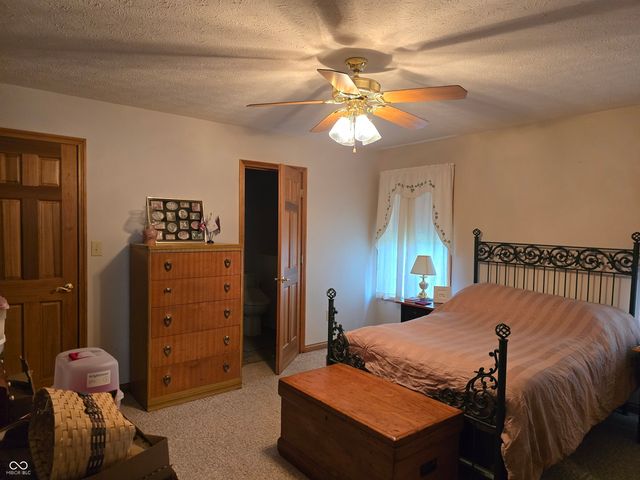 3393 W Sunset Drive N, Greenfield, IN 46140