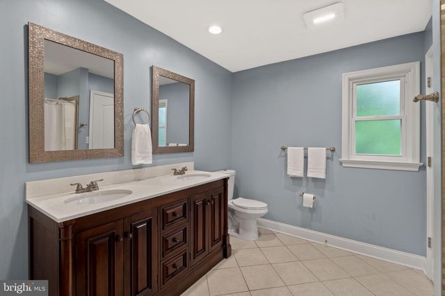 103 ERIKA LN, Wayne, PA 19087