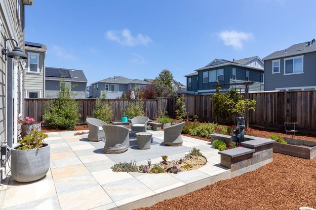 2720 Parkview Way, Marina, CA 93933