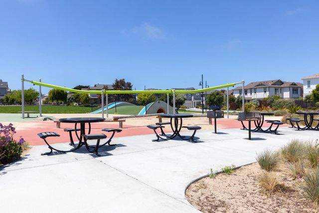 2720 Parkview Way, Marina, CA 93933