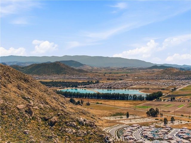 30196 Meadow Oaks Street, Menifee, CA 92585