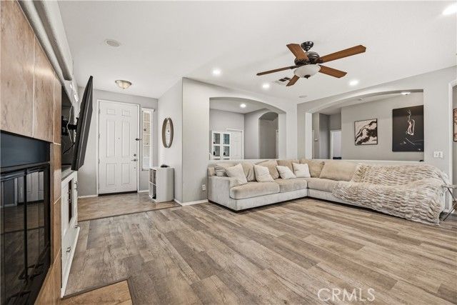 30196 Meadow Oaks Street, Menifee, CA 92585