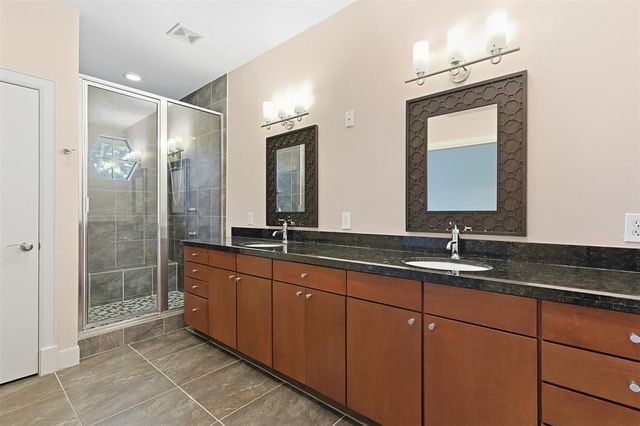 1719 Welch Street A, Houston, TX 77006