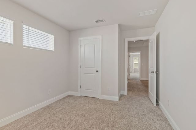 4669 Ridge Bend Dr, Nashville, TN 37207