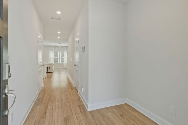 4669 Ridge Bend Dr, Nashville, TN 37207