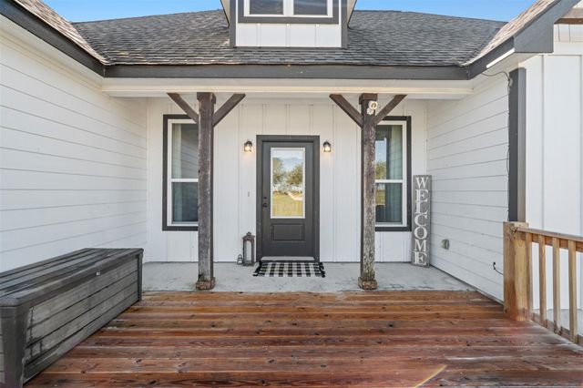 6097 N Fm 908, Rockdale, TX 76567