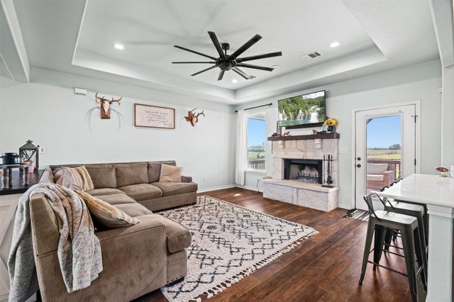 6097 N Fm 908, Rockdale, TX 76567