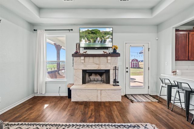 6097 N Fm 908, Rockdale, TX 76567