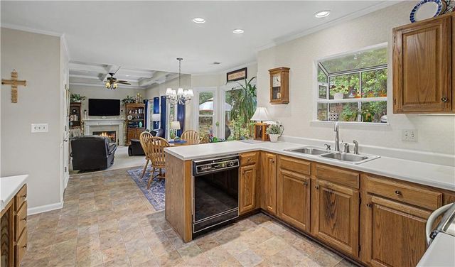 370 Oak Terrace, Alpharetta, GA 30009
