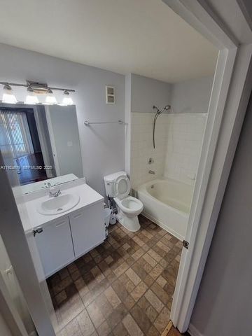 4815 Via Palm Lks 1405, West Palm Beach, FL 33417