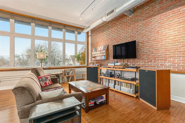 600 Broadway Avenue 239, Grand Rapids, MI 49504