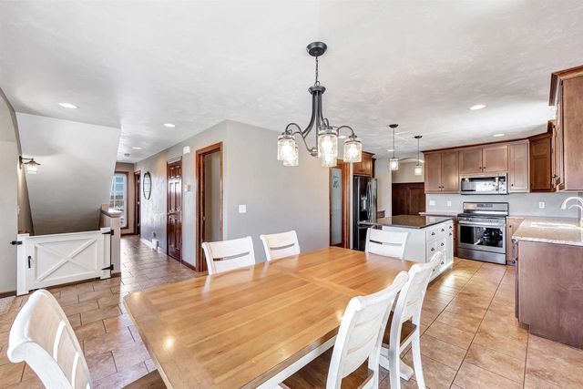 W7297 WILD TURKEY LANE, Shiocton, WI 54170