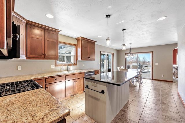 W7297 WILD TURKEY LANE, Shiocton, WI 54170