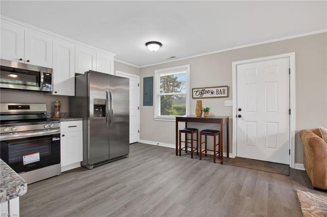 6320 Grimes AVE, Norfolk, VA 23518