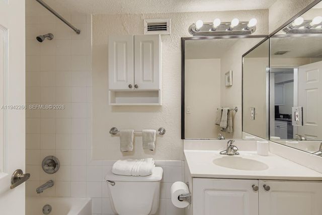 2501 S Ocean Dr 1032, Hollywood, FL 33019