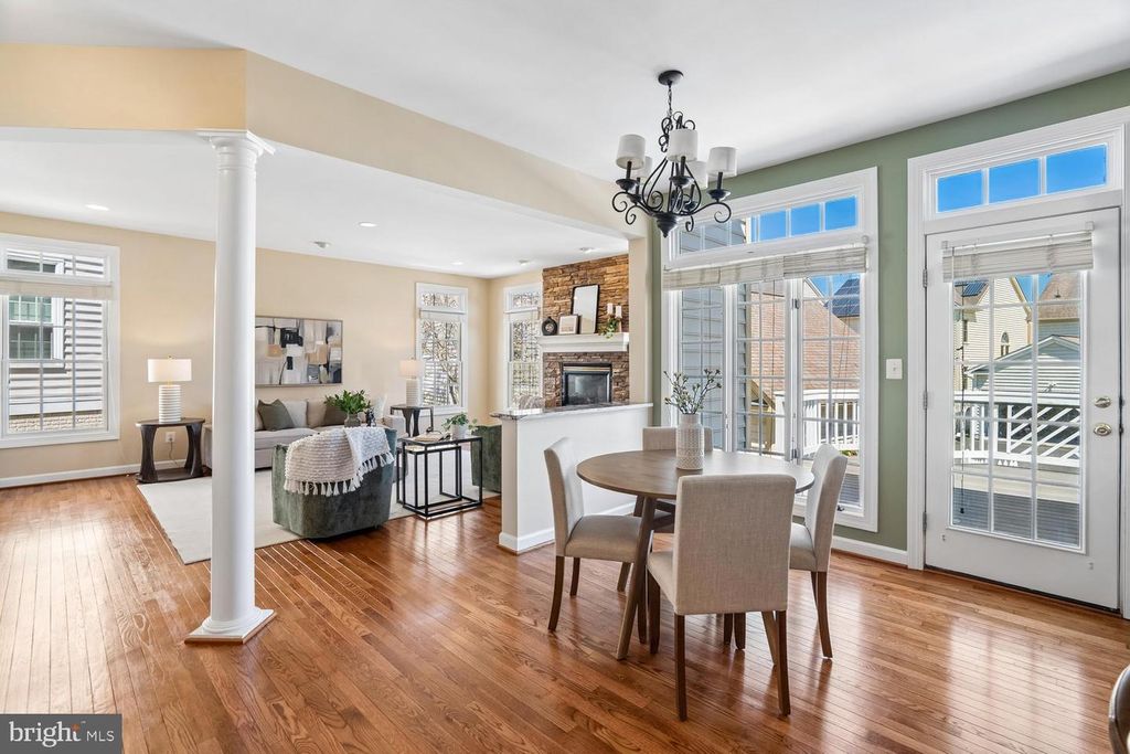 Image 20 of property listing at 614 LINSLADE ST, Gaithersburg, MD 20878