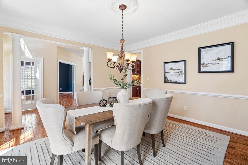 Image 24 of property listing at 614 LINSLADE ST, Gaithersburg, MD 20878