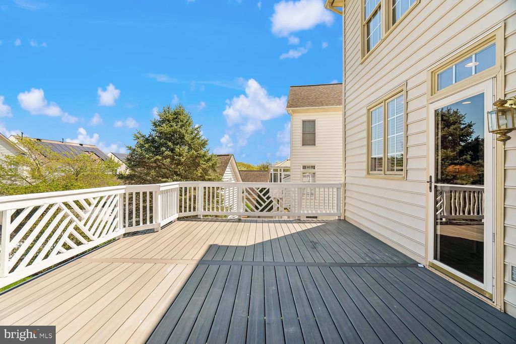 Image 29 of property listing at 614 LINSLADE ST, Gaithersburg, MD 20878