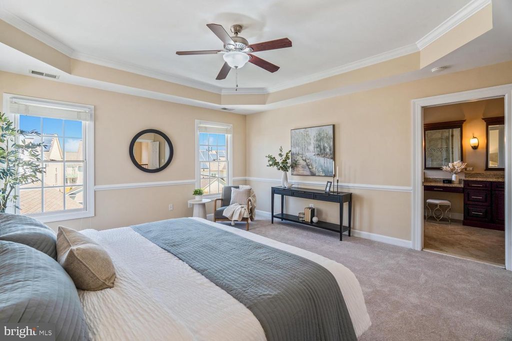 Image 32 of property listing at 614 LINSLADE ST, Gaithersburg, MD 20878