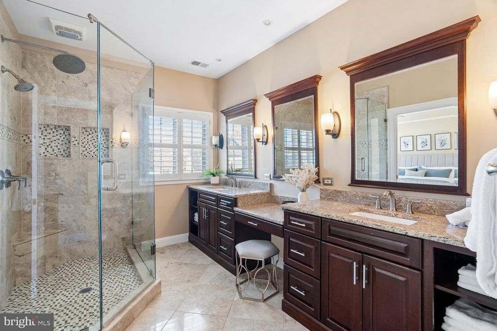 Image 35 of property listing at 614 LINSLADE ST, Gaithersburg, MD 20878