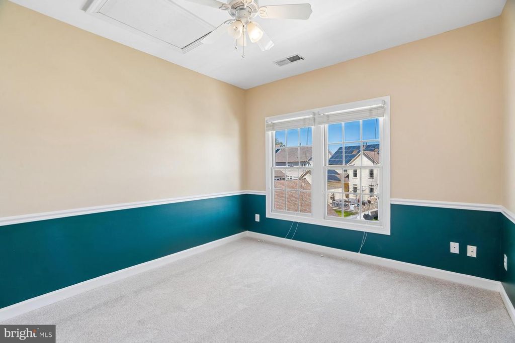 Image 37 of property listing at 614 LINSLADE ST, Gaithersburg, MD 20878