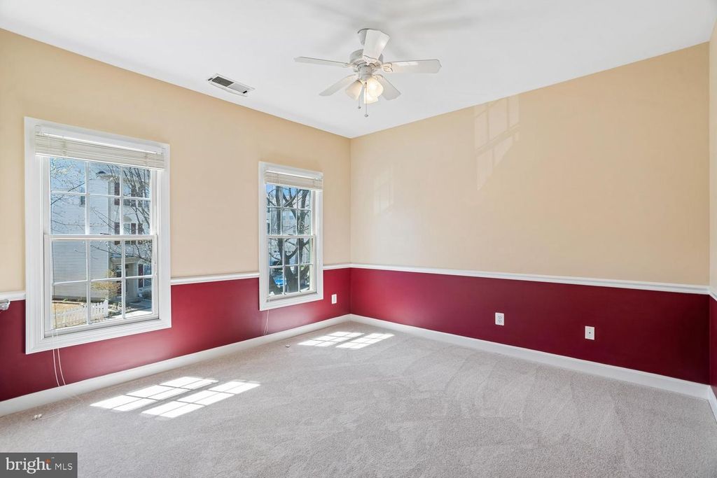 Image 42 of property listing at 614 LINSLADE ST, Gaithersburg, MD 20878