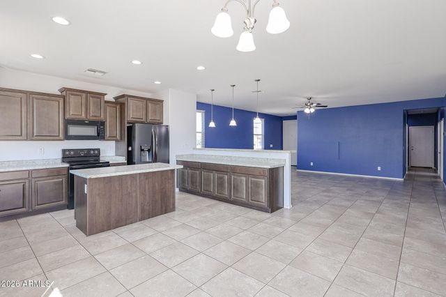 11967 W RIO VISTA Lane, Avondale, AZ 85323