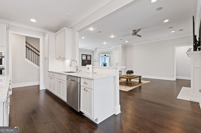 1560 Tapestry Ridge, Lawrenceville, GA 30045