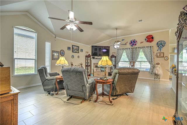 4402 Guildford Drive, Belton, TX 76513