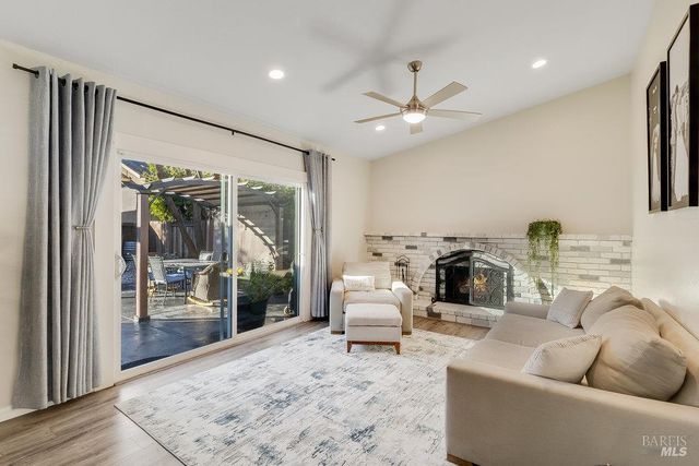 125 Easson Ct, Vallejo, CA 94591