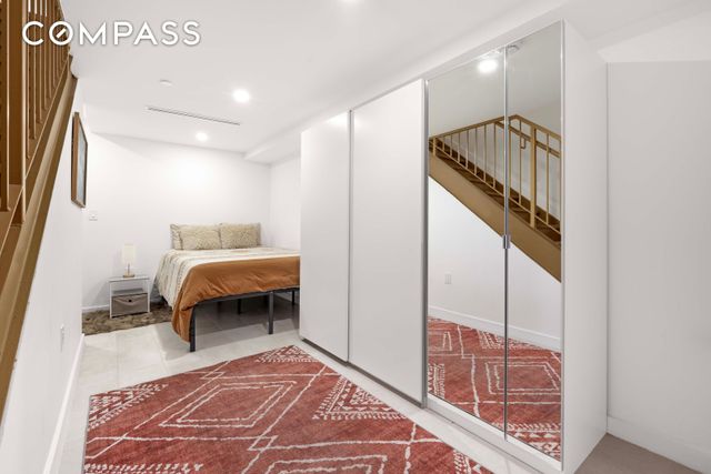 1218 Putnam Ave Apt 1A, New York City, NY 11221