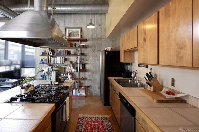 2000 Little Raven Street 102, Denver, CO 80202