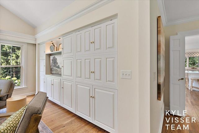 2089 Robinson Road, Grand Rapids, MI 49506