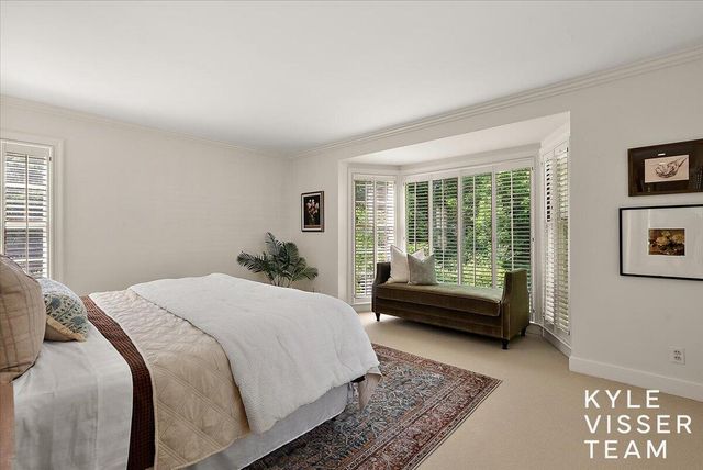 2089 Robinson Road, Grand Rapids, MI 49506
